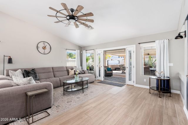 1393 E MEAD Drive, Chandler, AZ 85249