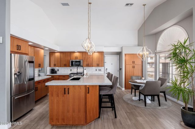 1393 E MEAD Drive, Chandler, AZ 85249