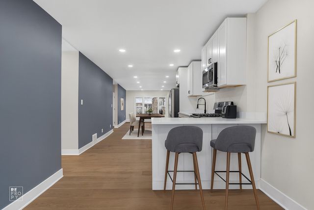 8420 S Carpenter Street, Chicago, IL 60620