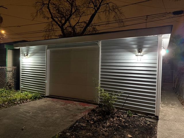 8420 S Carpenter Street, Chicago, IL 60620