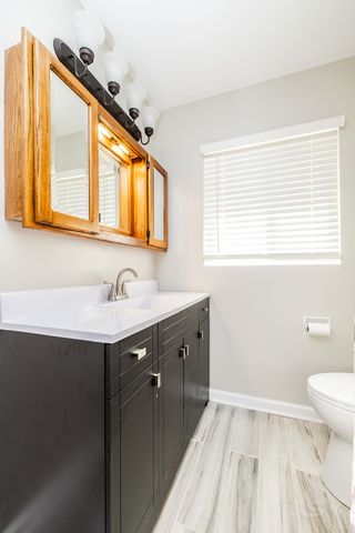 214 N Hunter Street, Thornton, IL 60476