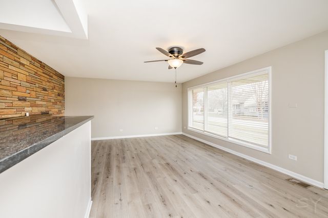 214 N Hunter Street, Thornton, IL 60476