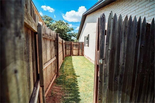 2914 Kermit Street, Plainview, TX 79072