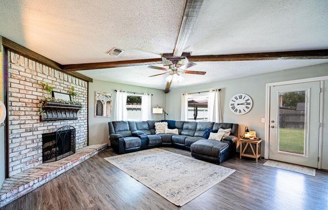 2914 Kermit Street, Plainview, TX 79072