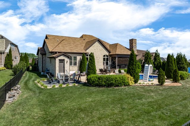 106 Nogs Gdn, Gallatin, TN 37066