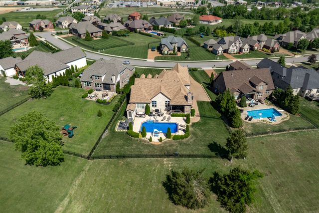 106 Nogs Gdn, Gallatin, TN 37066