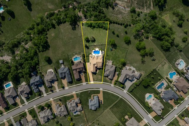 106 Nogs Gdn, Gallatin, TN 37066