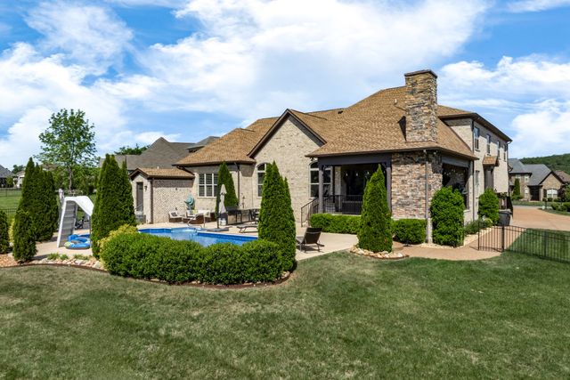 106 Nogs Gdn, Gallatin, TN 37066