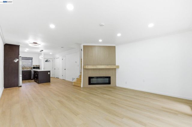 10439 Mary Ave, Cupertino, CA 95014