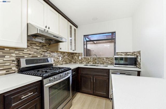 10439 Mary Ave, Cupertino, CA 95014