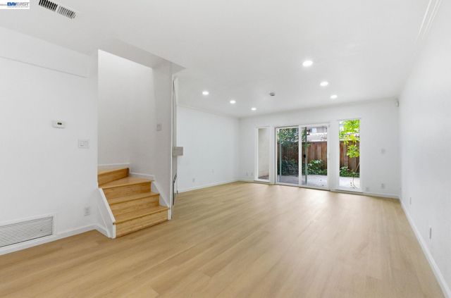 10439 Mary Ave, Cupertino, CA 95014