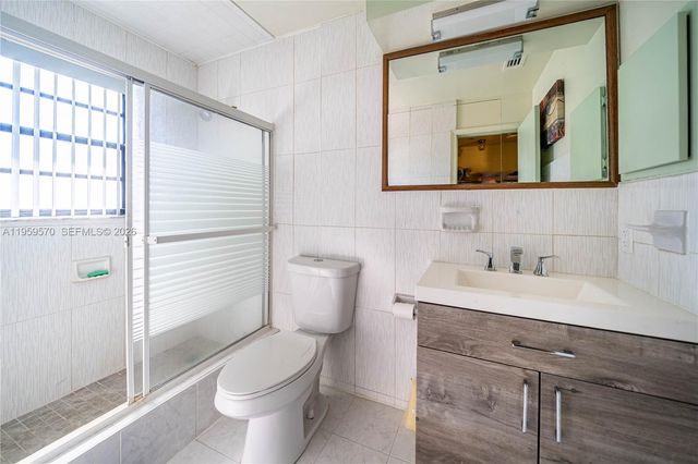 6337 SW 32nd St, Miramar, FL 33023