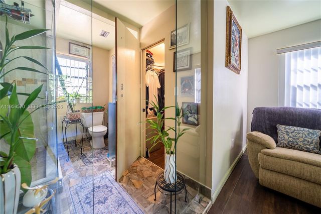 6337 SW 32nd St, Miramar, FL 33023