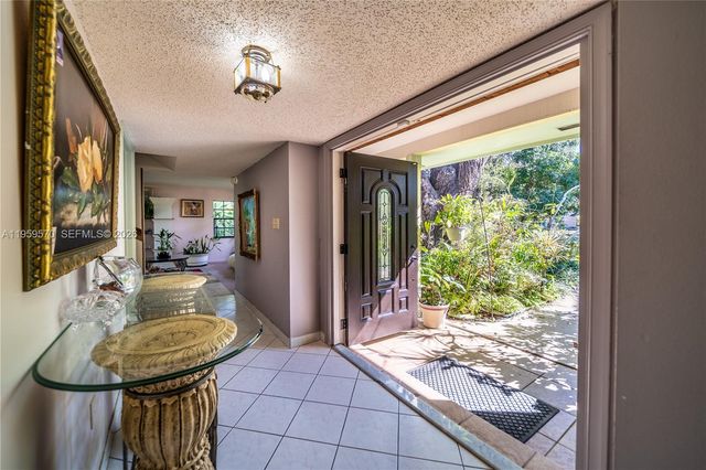 6337 SW 32nd St, Miramar, FL 33023