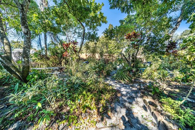 6337 SW 32nd St, Miramar, FL 33023