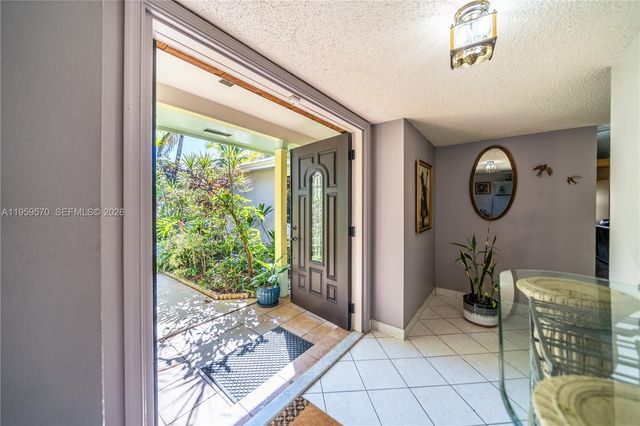 6337 SW 32nd St, Miramar, FL 33023