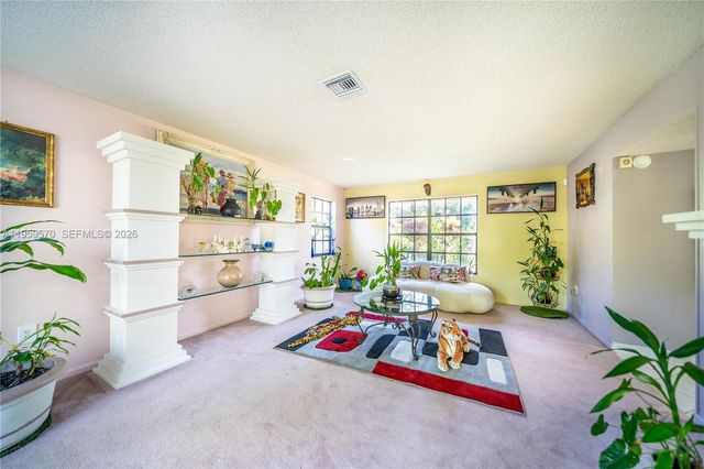 6337 SW 32nd St, Miramar, FL 33023