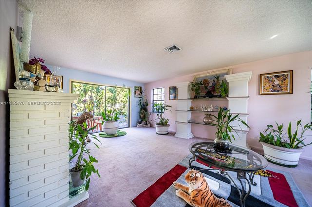 6337 SW 32nd St, Miramar, FL 33023