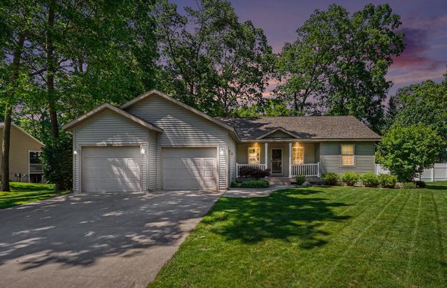 2560 Huron Trail 7, Muskegon, MI 49445