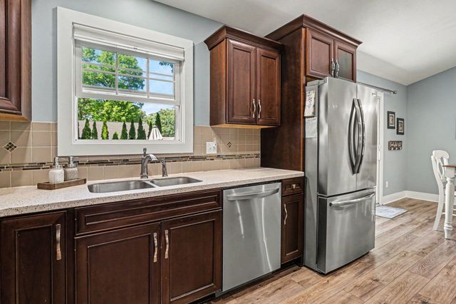 2560 Huron Trail 7, Muskegon, MI 49445