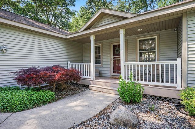 2560 Huron Trail 7, Muskegon, MI 49445
