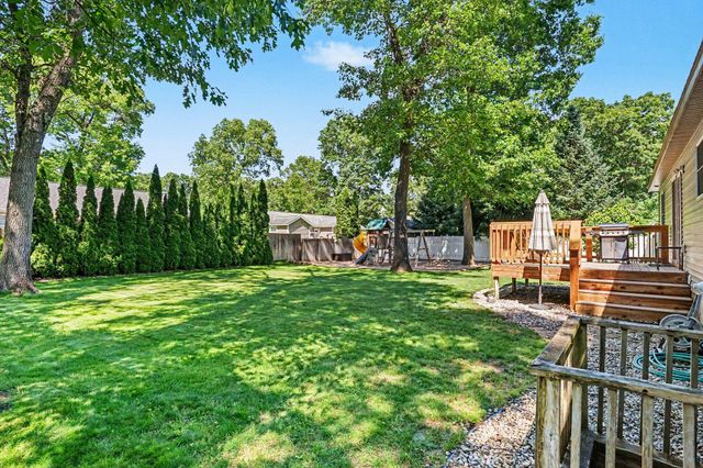 2560 Huron Trail 7, Muskegon, MI 49445