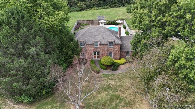 3814 Dogwood Drive, Floyds Knobs, IN 47119