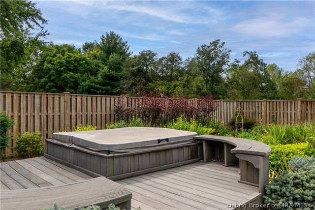 3814 Dogwood Drive, Floyds Knobs, IN 47119