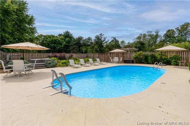 3814 Dogwood Drive, Floyds Knobs, IN 47119