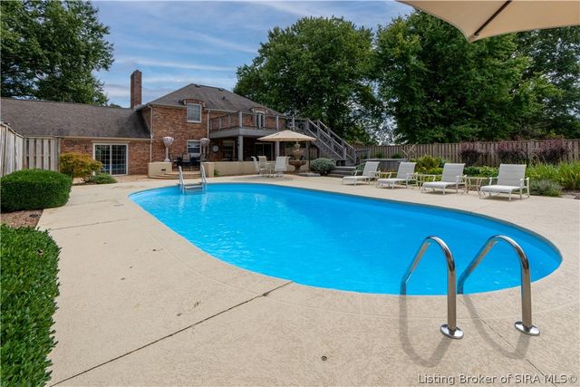3814 Dogwood Drive, Floyds Knobs, IN 47119