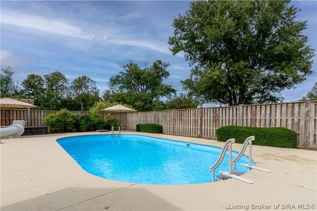 3814 Dogwood Drive, Floyds Knobs, IN 47119