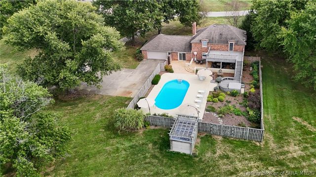 3814 Dogwood Drive, Floyds Knobs, IN 47119