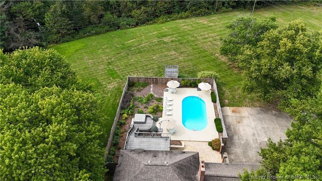 3814 Dogwood Drive, Floyds Knobs, IN 47119