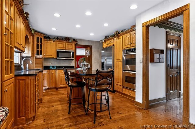 3814 Dogwood Drive, Floyds Knobs, IN 47119