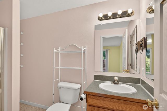 17701 Hillside Court, Arlington, WA 98223