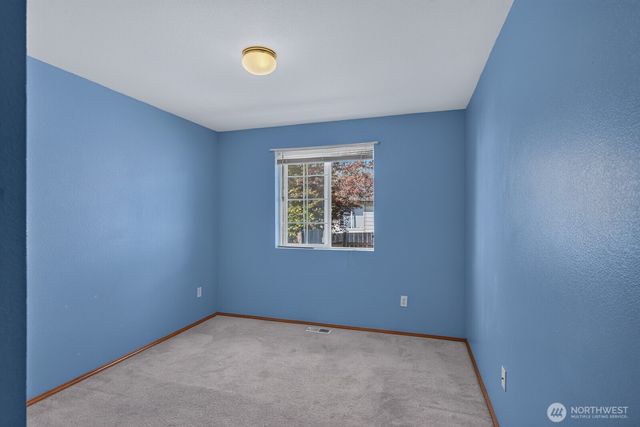 17701 Hillside Court, Arlington, WA 98223
