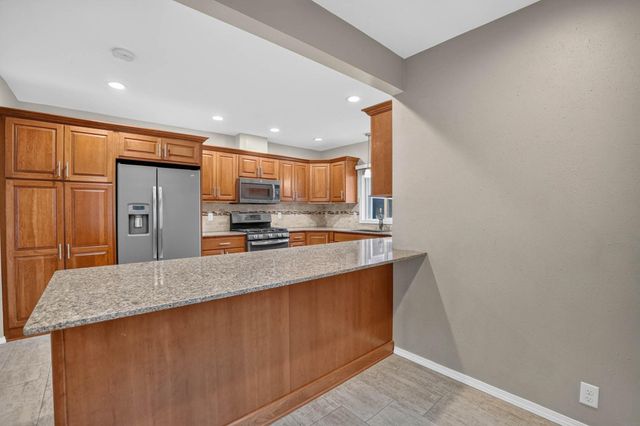 2221 Grand Boulevard, Cedar Falls, IA 50613