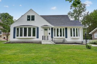 2221 Grand Boulevard, Cedar Falls, IA 50613