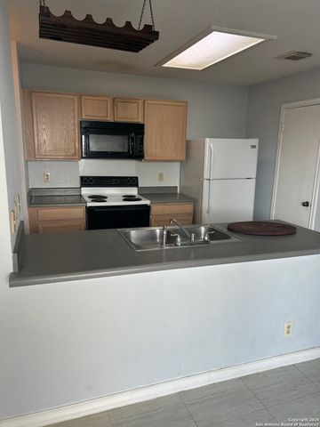 5103 Kenton Ash, San Antonio, TX 78240