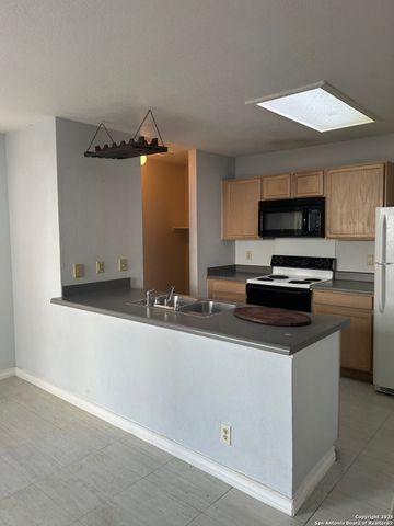 5103 Kenton Ash, San Antonio, TX 78240