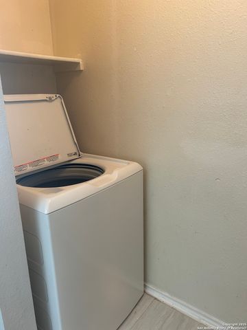 5103 Kenton Ash, San Antonio, TX 78240