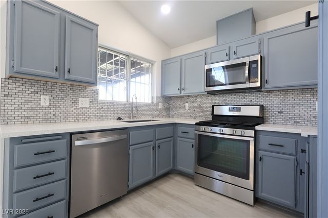 6500 White Swan Circle, Las Vegas, NV 89108