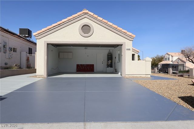 6500 White Swan Circle, Las Vegas, NV 89108