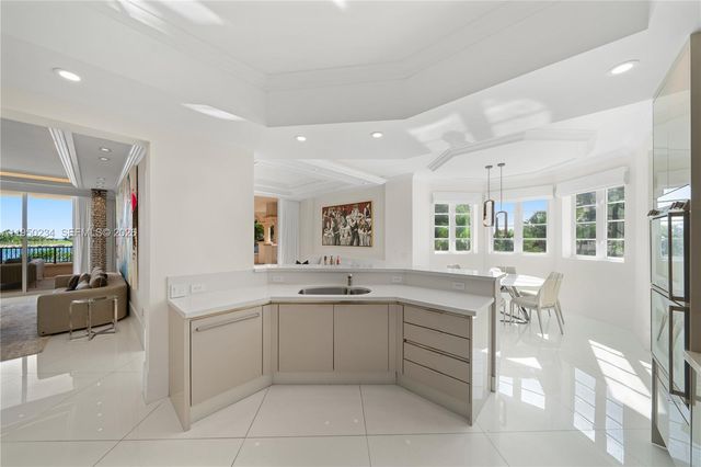 7124 Fisher Island Drive 7124, Miami Beach, FL 33109