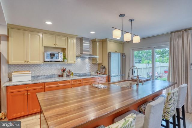 104 E THIRD ST, New Castle, DE 19720
