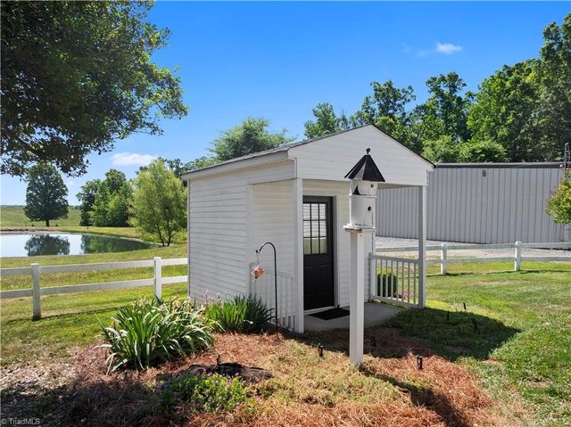 1687 Sexton Road, Denton, NC 27239