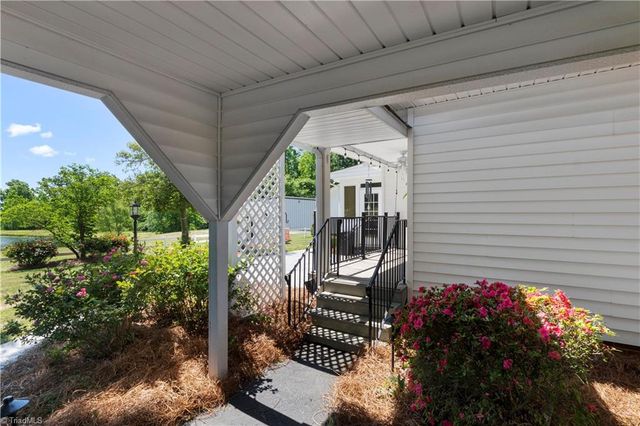 1687 Sexton Road, Denton, NC 27239
