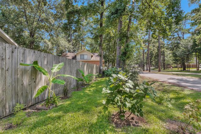 13957 Challenger Drive, Willis, TX 77318