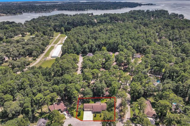 13957 Challenger Drive, Willis, TX 77318
