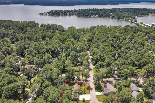 13957 Challenger Drive, Willis, TX 77318